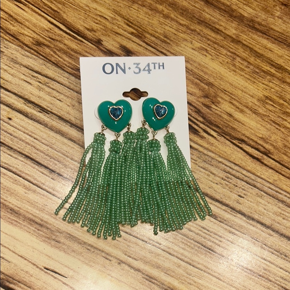 Elegant Green Heart Tassel Earrings